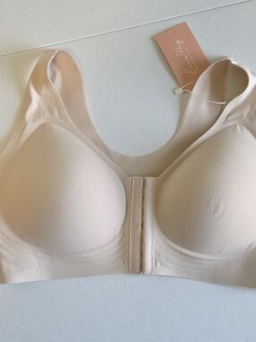 2XL Nude Front-Closure Hook & Eye Seamless Comfort Posture Bra Padded Wireless